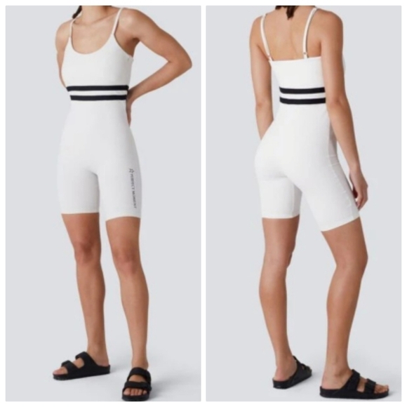 New Perfect Moment Seamless Stripe Snow White Fitness Suit/Skin Suit NWT Medium - Picture 8 of 14
